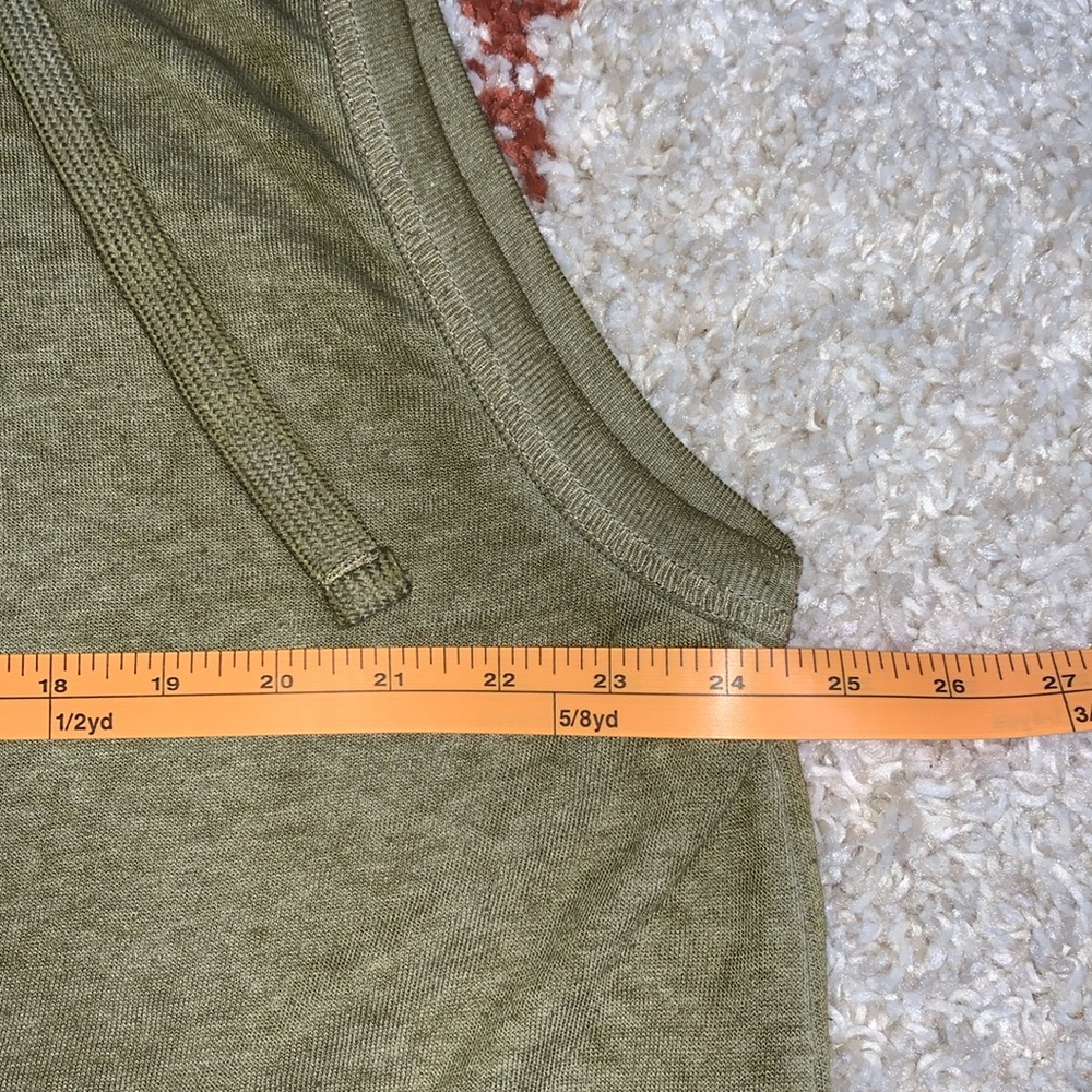 Abound- XL- Hooded Sweatshirt Vest W/ Kangaroo 🦘 Pocket- Acid Wash Olive Green - Picture 4 of 8